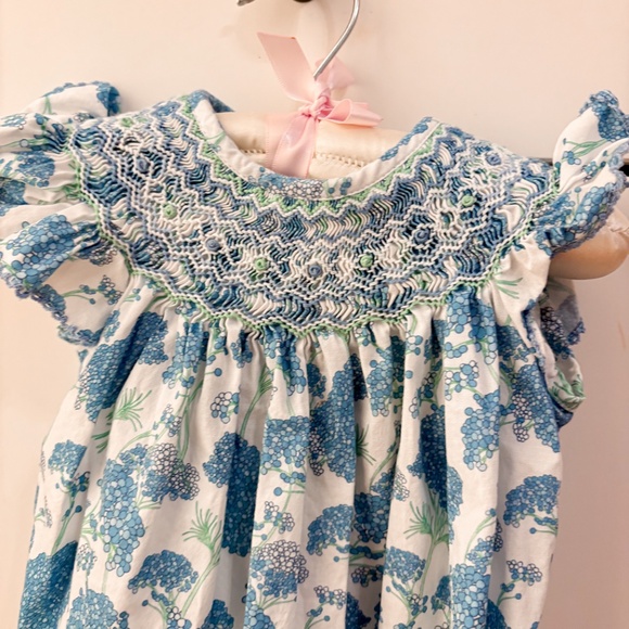 Anavini Hand Smocked Bubble - Picture 3 of 5